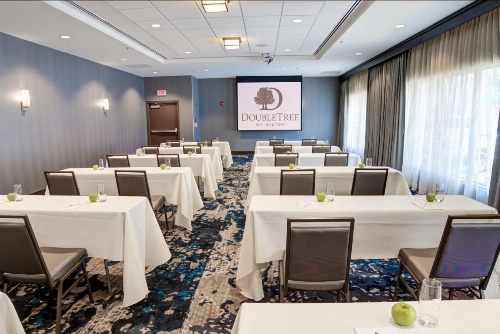 DoubleTree by Hilton Harrisonburg image 29